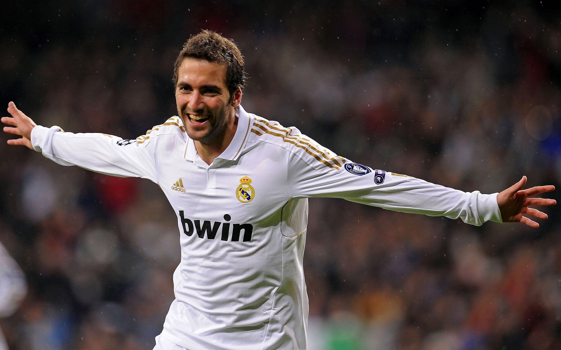 瓜迪奥拉称哈兰德可比肩梅西和C罗，瓜迪奥拉 哈兰德