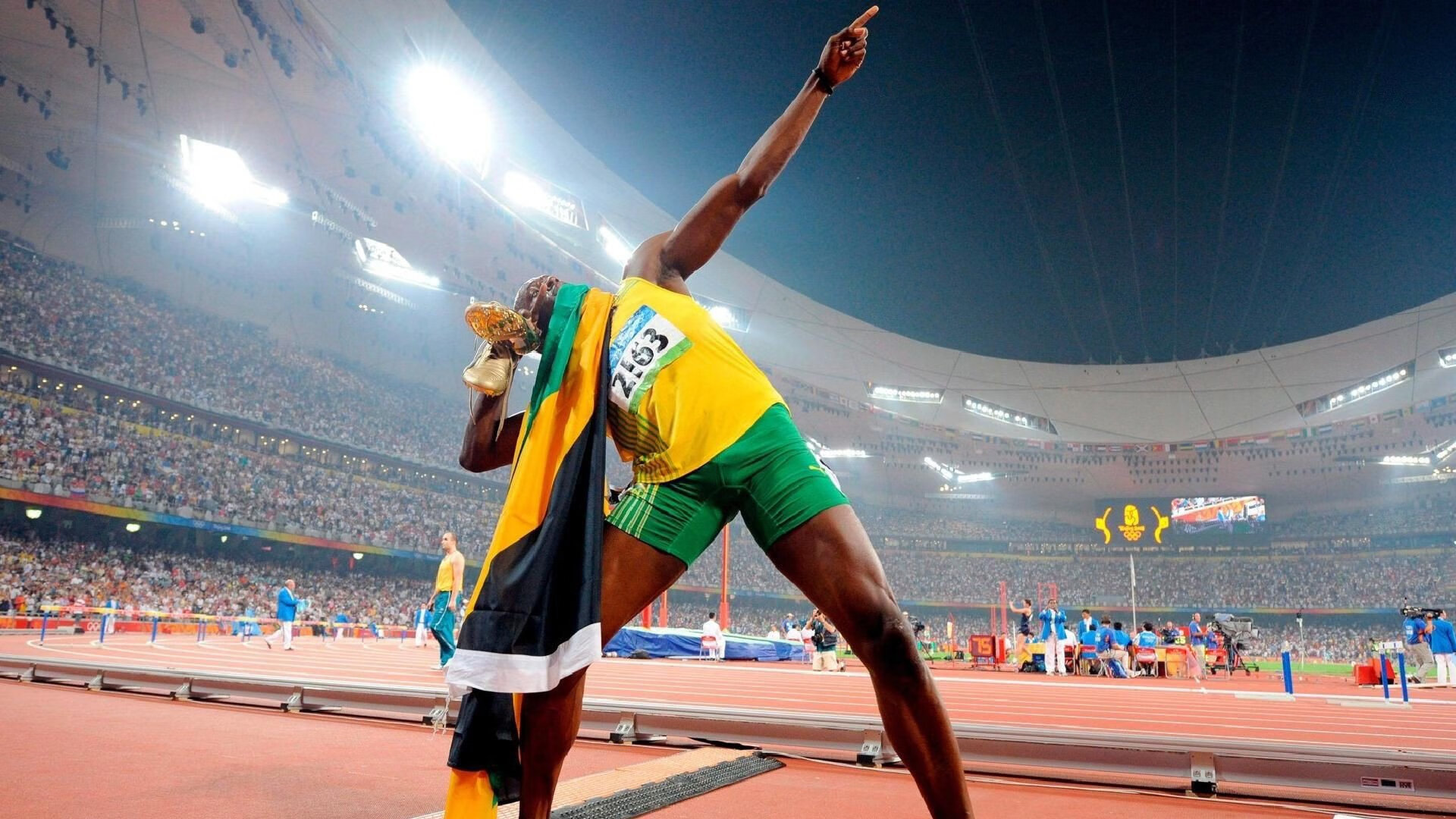 “准女老师就这素质?”教资考场女生占男厕惹怒考生